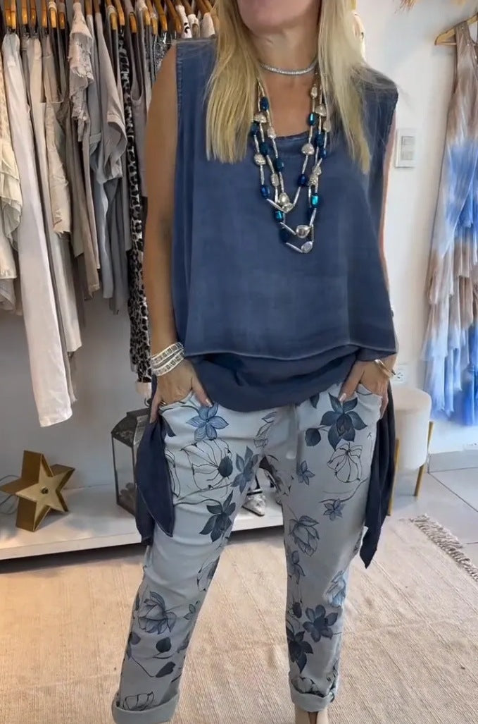 Triplechic™ Two-Piece Set – Sleeveless Top & Printed Pants
