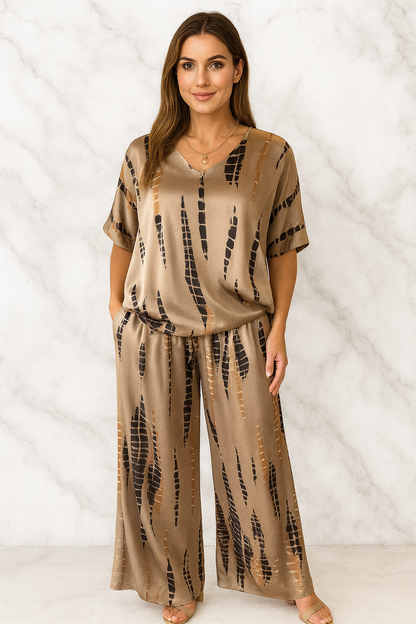 Triplechic™ Printed Round Neck Two-Piece Set