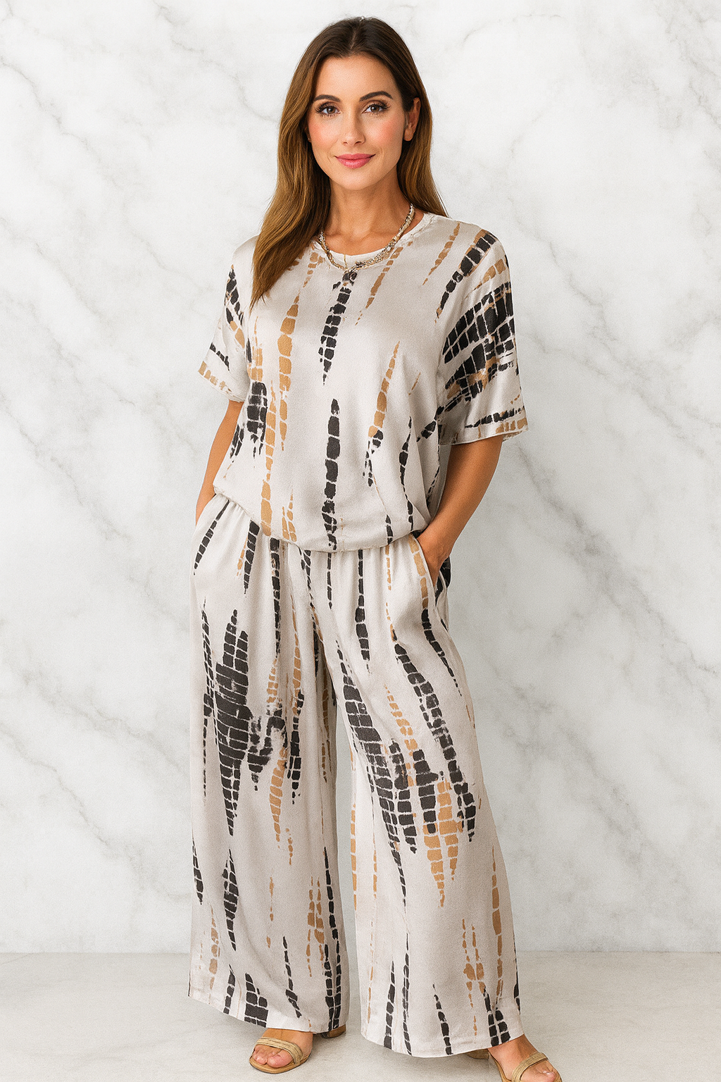 Triplechic™ Printed Round Neck Two-Piece Set