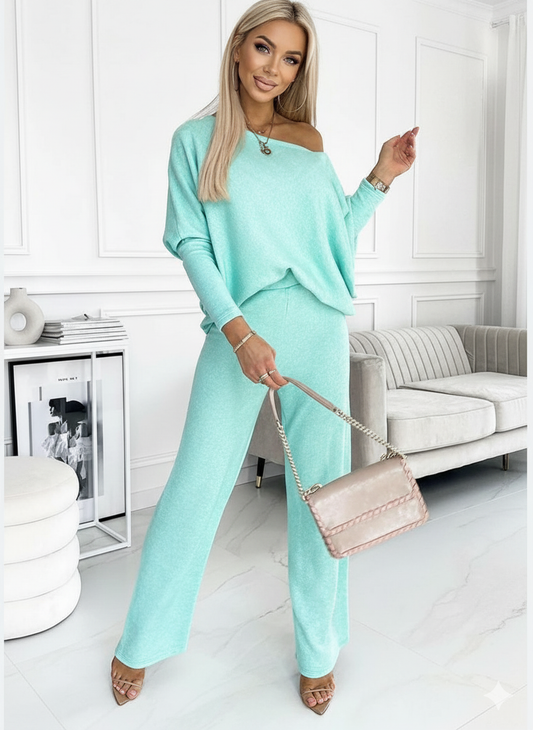 Triplechic™ One-Shoulder Sport Luxe Set