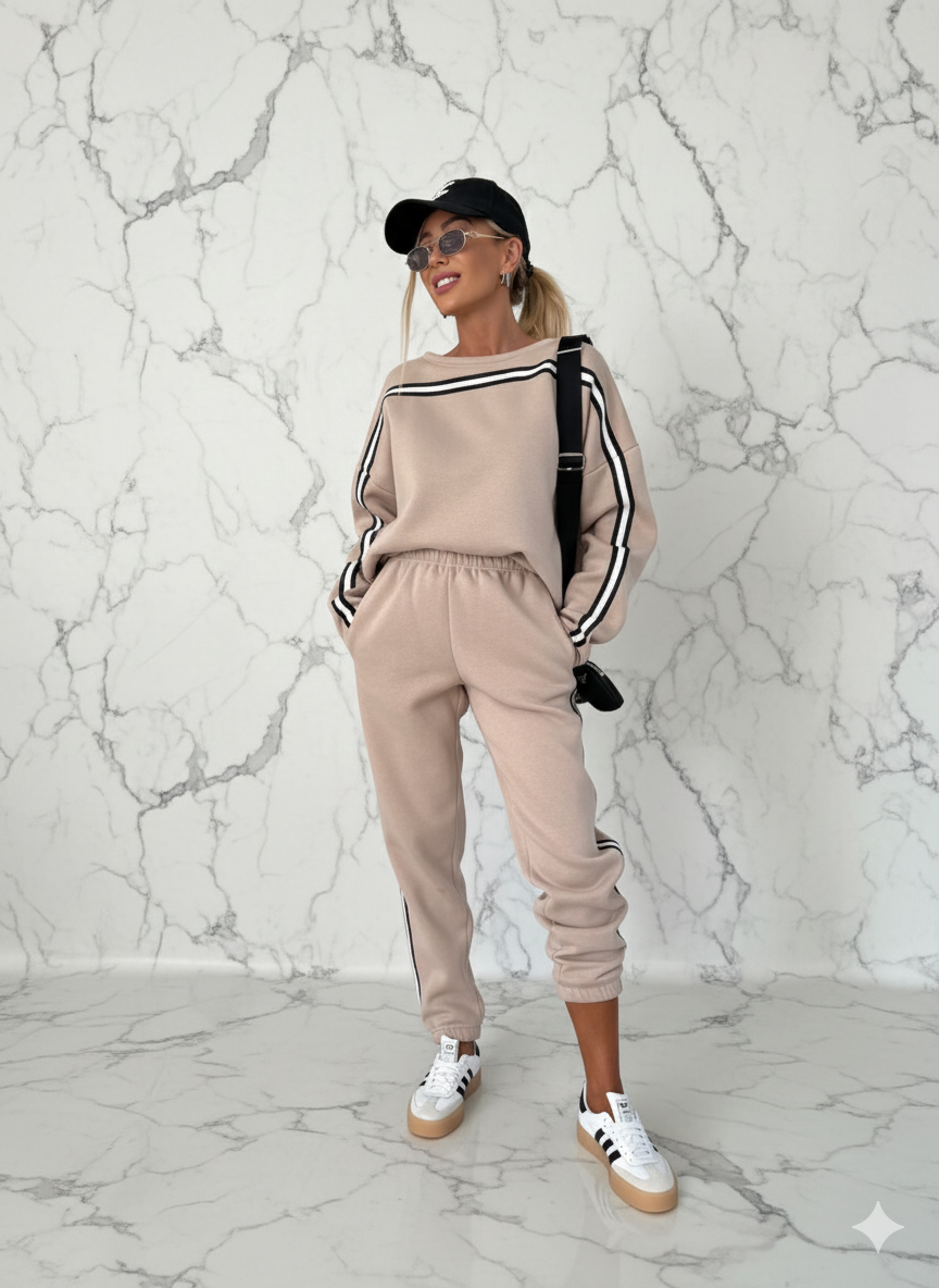 Triplechic™ ColorMatch Sweater Set